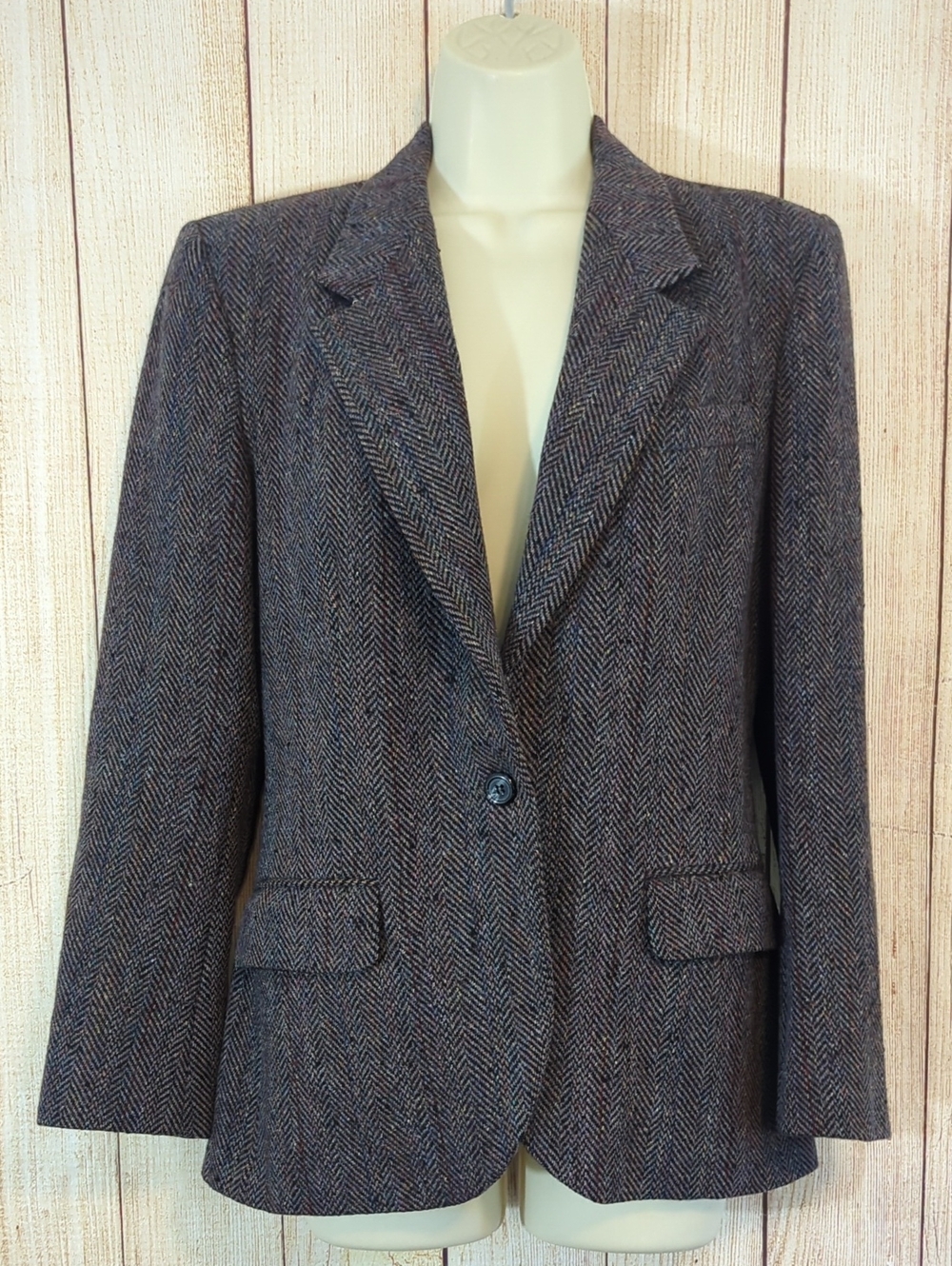 Vintage 100% Wool  Ellen Tracy Herringbone Tweed  Riding Jacket/ Blazer